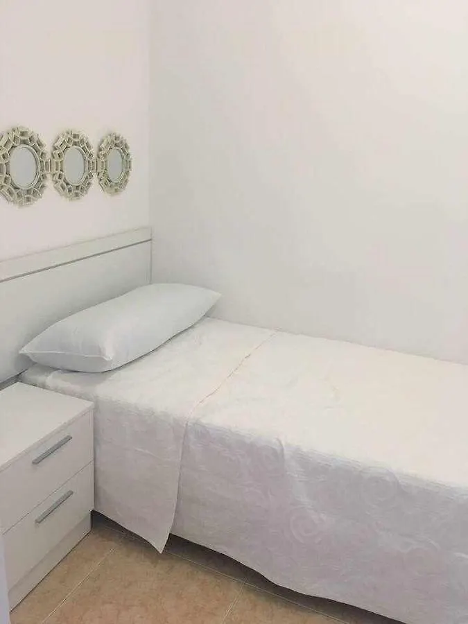 Apartamentos Maria Luisa 2 Apartment